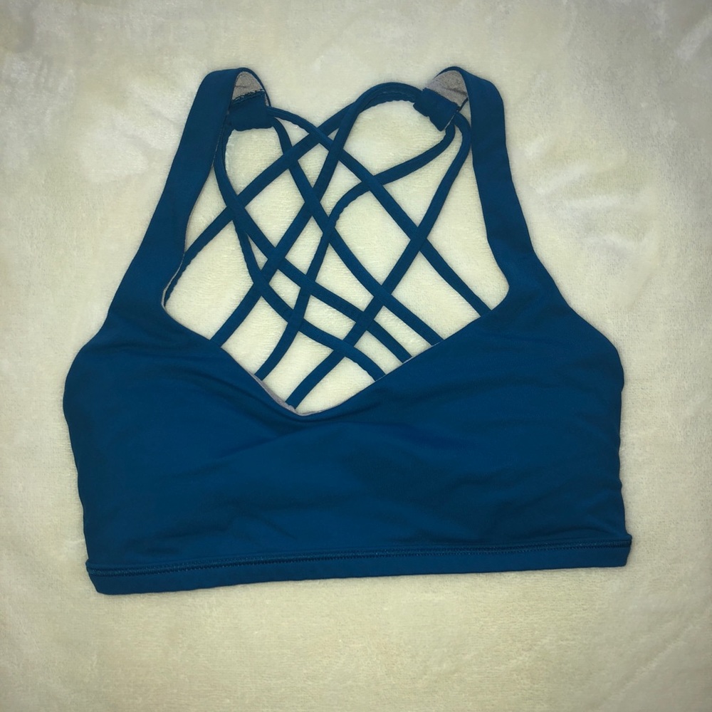 Lululemon sports bra